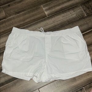 Columbia White High-Rise Women's Athletic Shorts